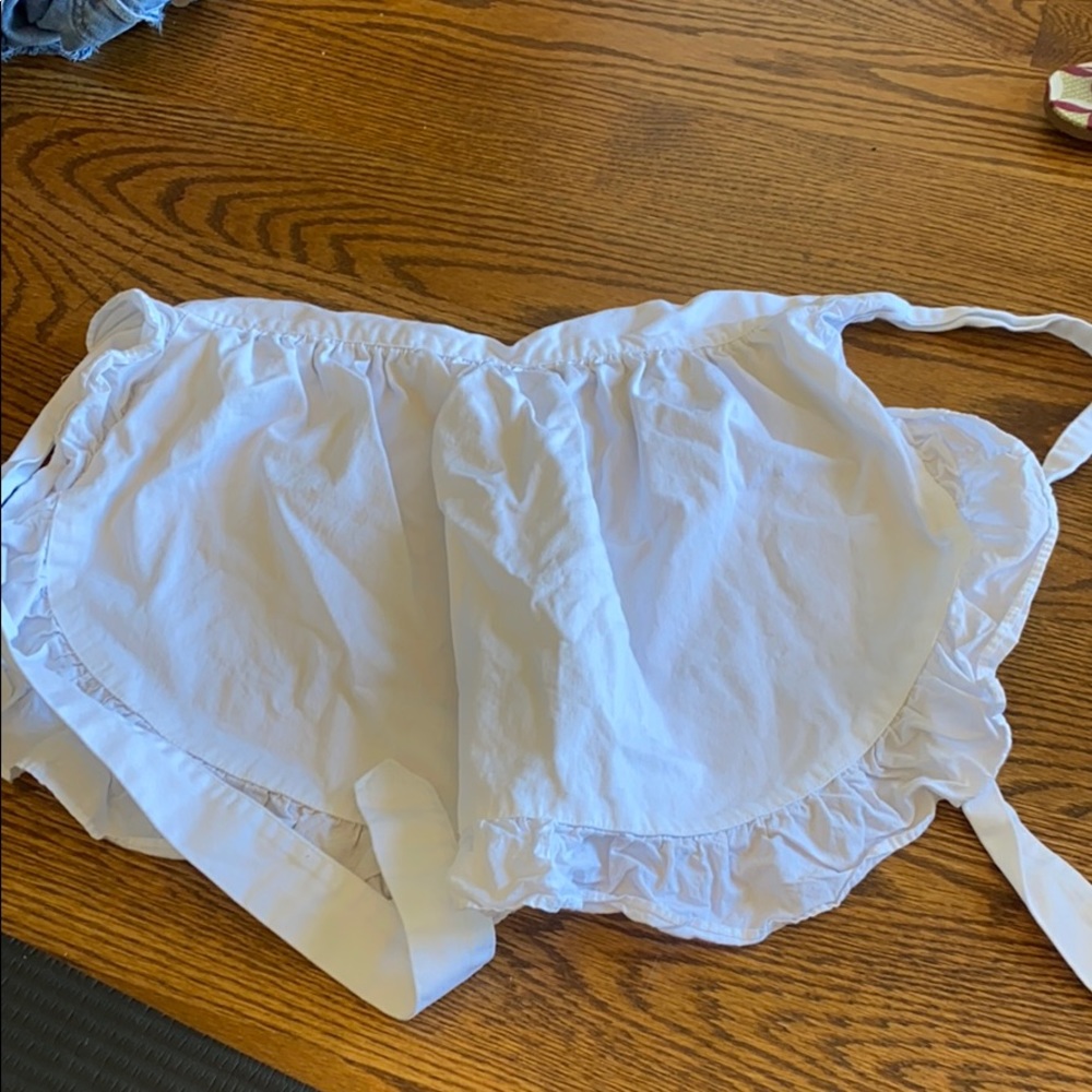 Short Apron